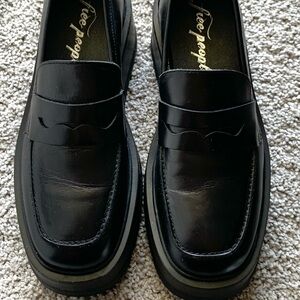 Free People Nico Lug Sole Leather Loafers Sz 37 Eur/ 7 US EUC Black